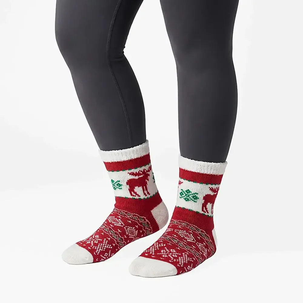 2 Pairs Magellan Outdoors Lodge Crew Socks Red Pink Snow Moose Aloe Infused 6-10